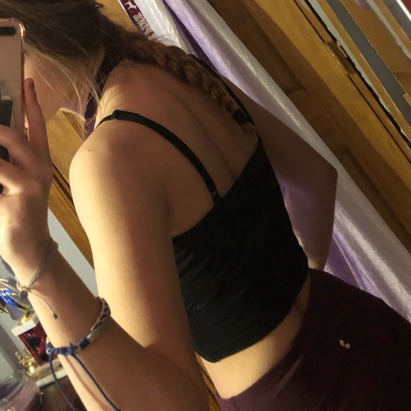 Black cross top - Picture 2 of 2